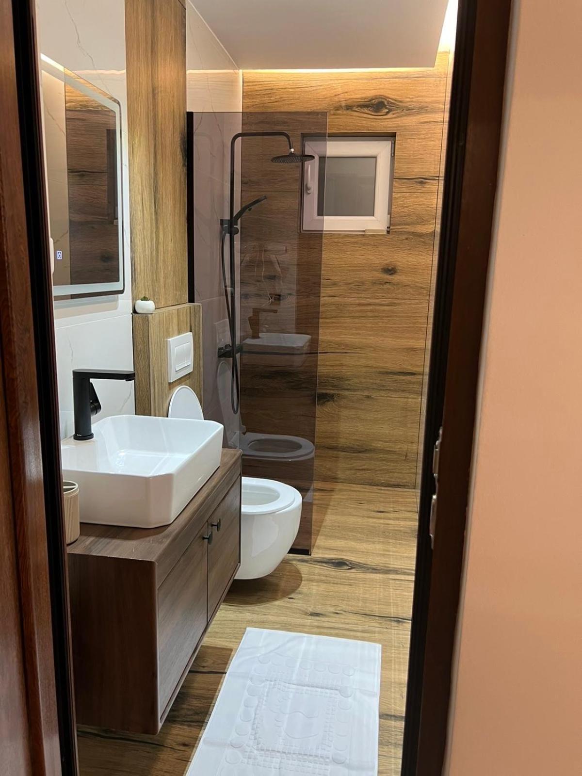 Hotel Europa Prishtina Prisztina Zewnętrze zdjęcie