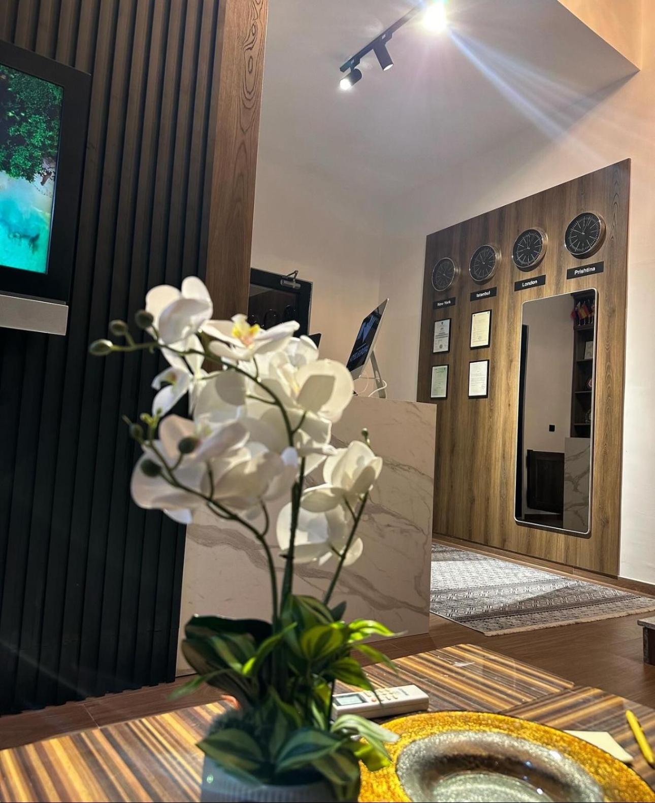 Hotel Europa Prishtina Prisztina Zewnętrze zdjęcie