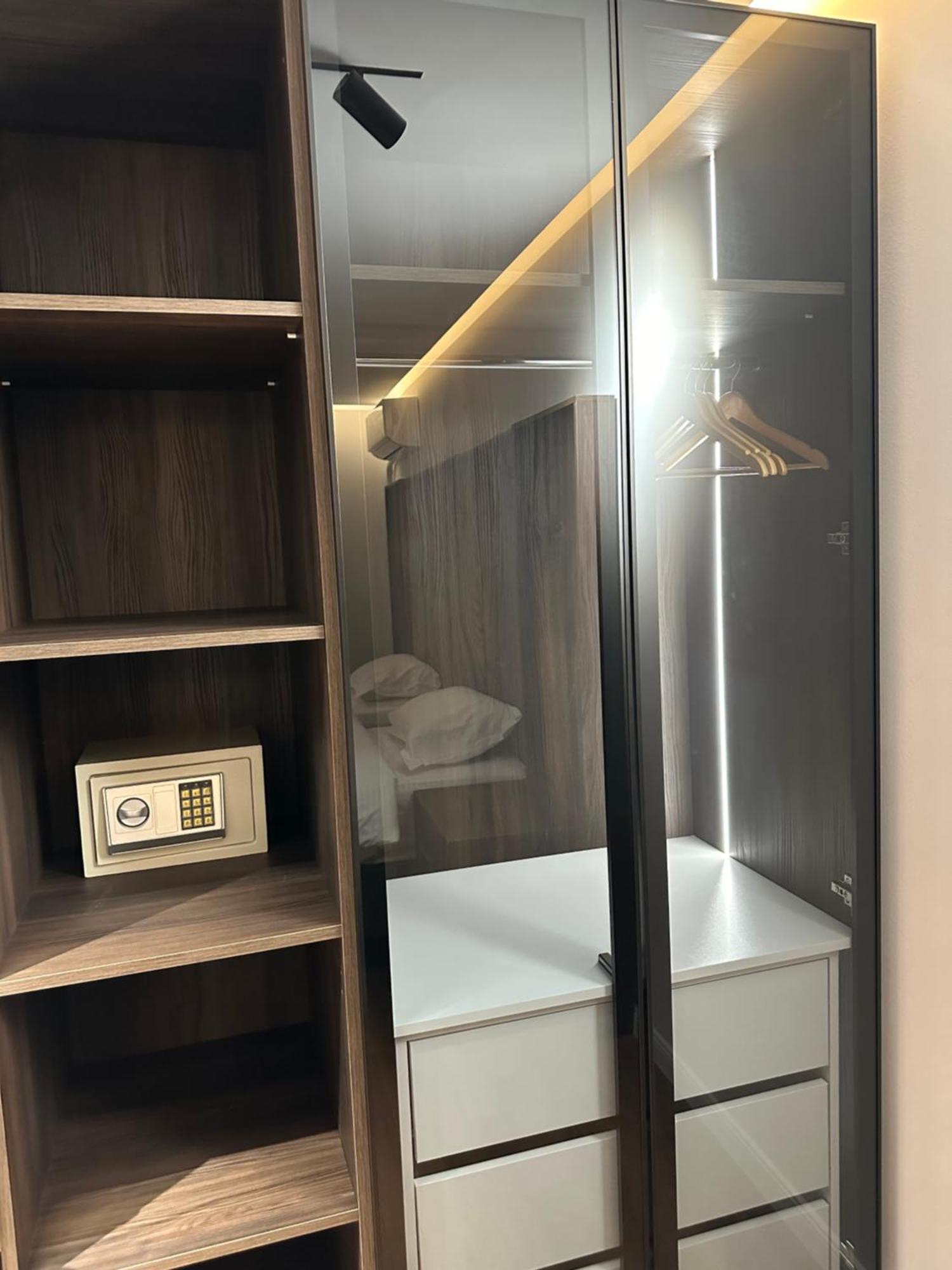 Hotel Europa Prishtina Prisztina Zewnętrze zdjęcie