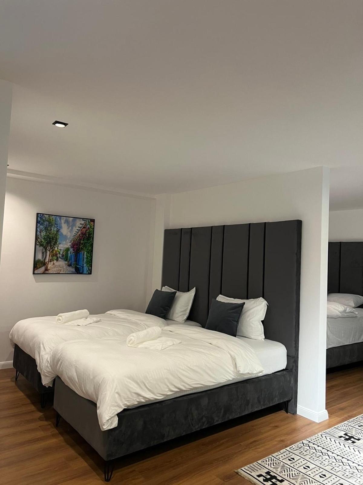 Hotel Europa Prishtina Prisztina Zewnętrze zdjęcie